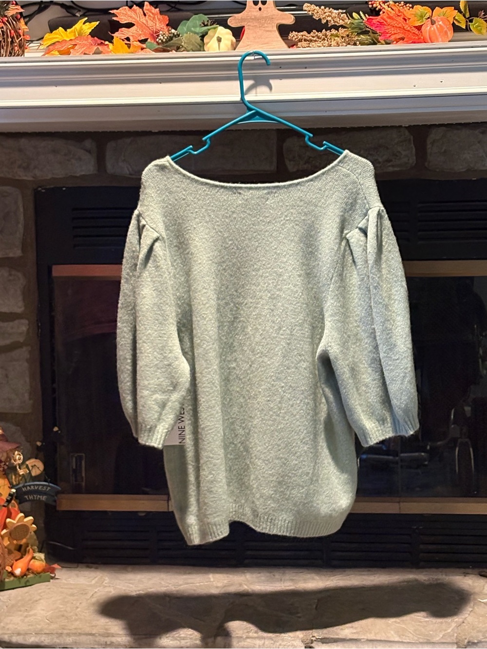 Nine West Mint Green V-Neck Lightweight Pullover Sweater - Picture 2 of 4